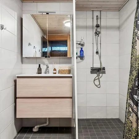 2 Bedroom With Canal View, Private Sauna, Sun Deck And Ev Parking 아파트 헬싱키