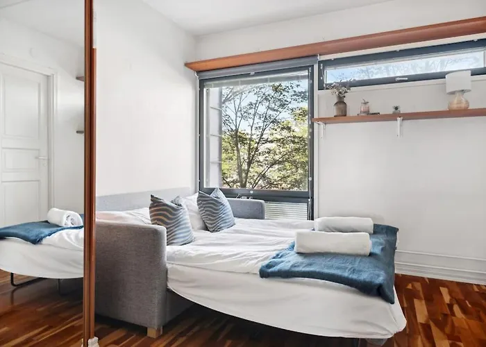 Apartmán 2 Bedroom With Canal View, Private Sauna, Sun Deck And Ev Parking Helsinky