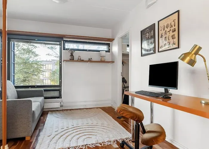 2 Bedroom With Canal View, Private Sauna, Sun Deck And Ev Parking * Helsinky