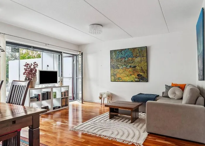 2 Bedroom With Canal View, Private Sauna, Sun Deck And Ev Parking * Helsinky