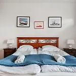 2 Bedroom With Canal View, Private Sauna, Sun Deck And Ev Parking Apartamento Helsinki